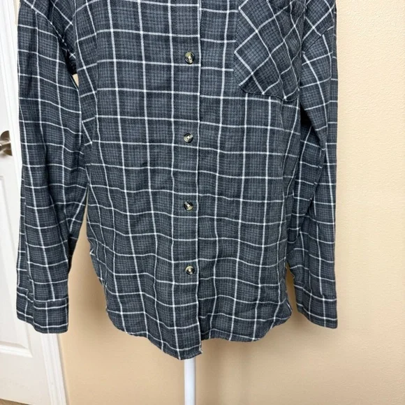 Brandy Melville Oversized Button Down Flannel - Picture 3 of 10